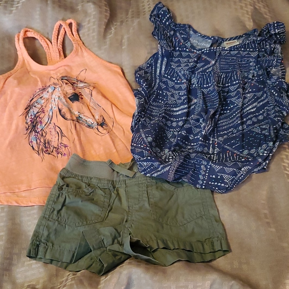 3T,3 pc Arizona tops and short